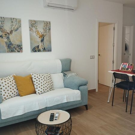 Atico Aire De Triana Lägenhet Sevilla Exteriör bild