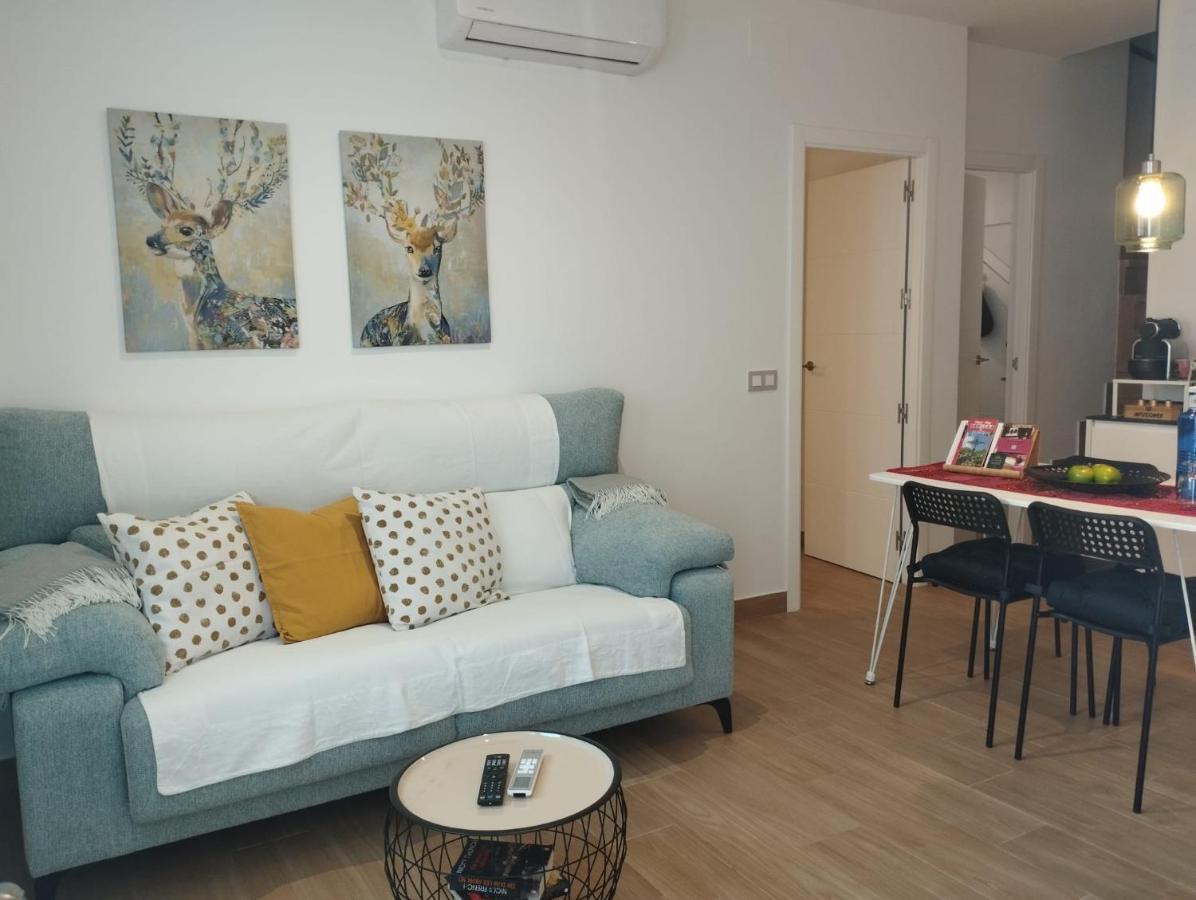Atico Aire De Triana Lägenhet Sevilla Exteriör bild